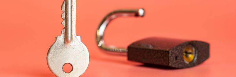 Sacar llave partida de cerradura Sacar llave partida de cerradura